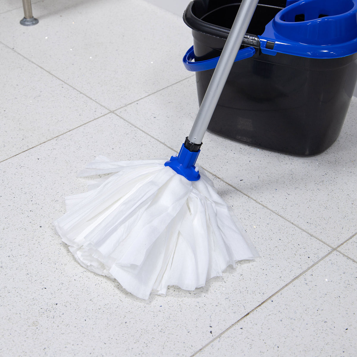 Robert Scott Big White Exel Socket Mop Large 150g  - Semi Disposable Mop Head 102201